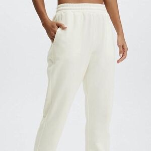 Fabletics Creamy White Joggers w Green Drawstring Inside Elastic Waist Pockets